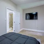 2-Story Designer Theme 2Br Apt Near The Inner Harbor