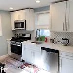 En Suite Next To Fells Point