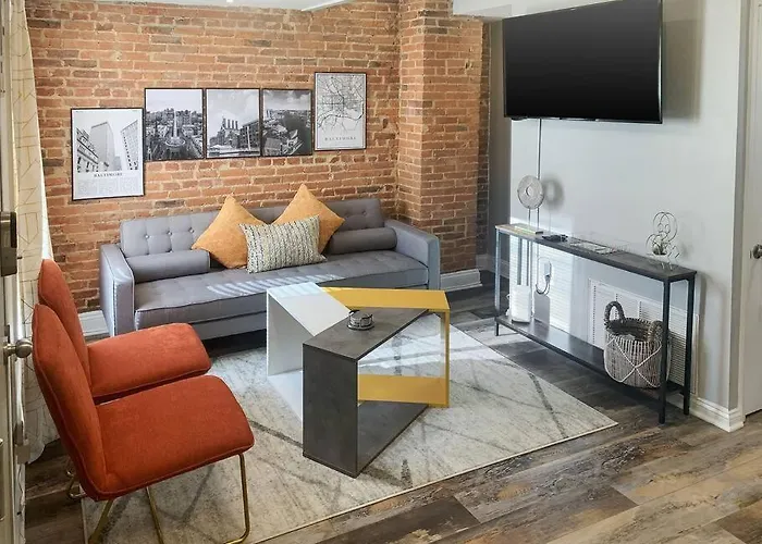 Cozy Modern Apt In The Heart Of Fells Point!