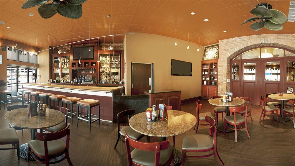 Fairfield & Downtown/inner Harbor Hotel 2*