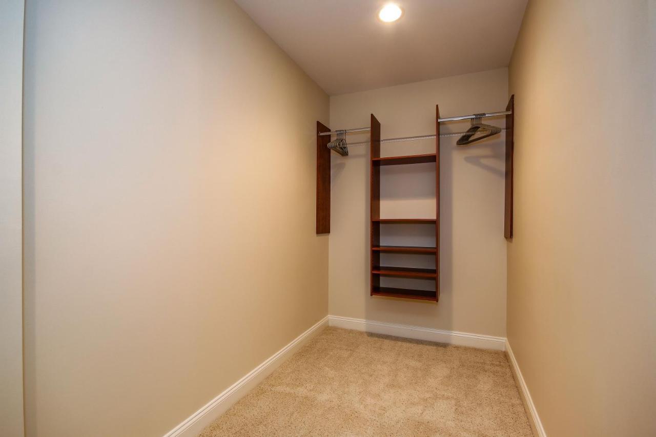 Chase Penthouse: Harbor View With Free Parking Apartment *