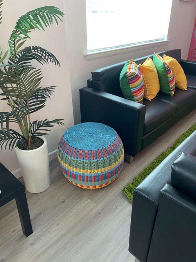 Lux House Of Champagne 2br 2ba Free Parking & Wifi Baltimore