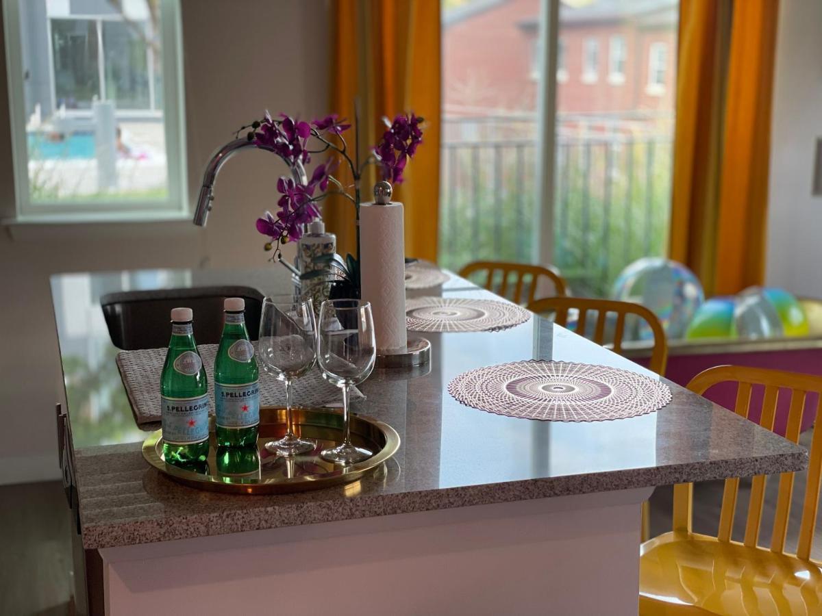 Lux House Of Champagne 2br 2ba Free Parking & Wifi Baltimore