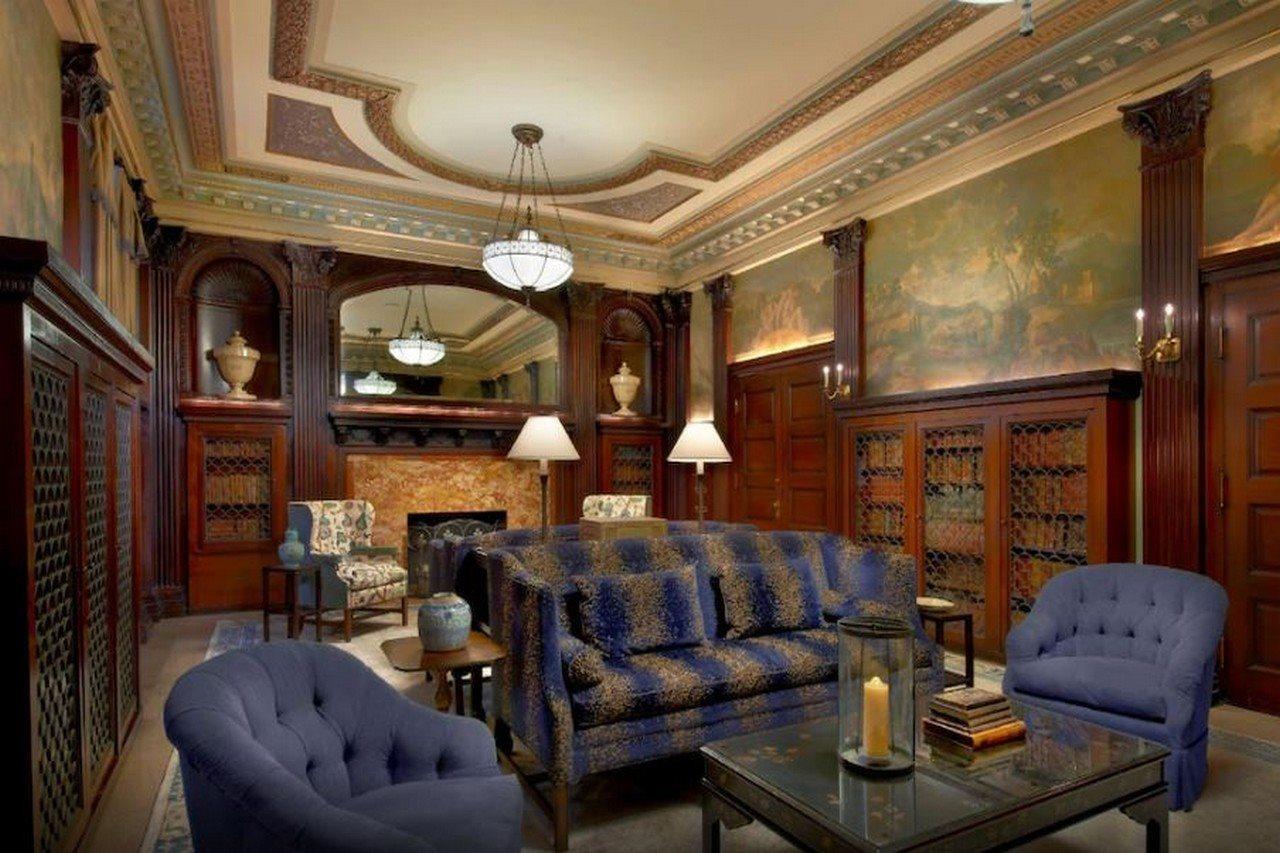 Embassy Inner Harbor Hotel 4*