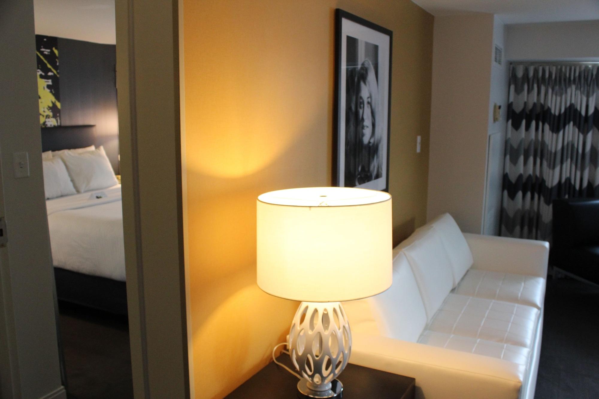 Comfort & Inner Harbor Hotel Baltimore