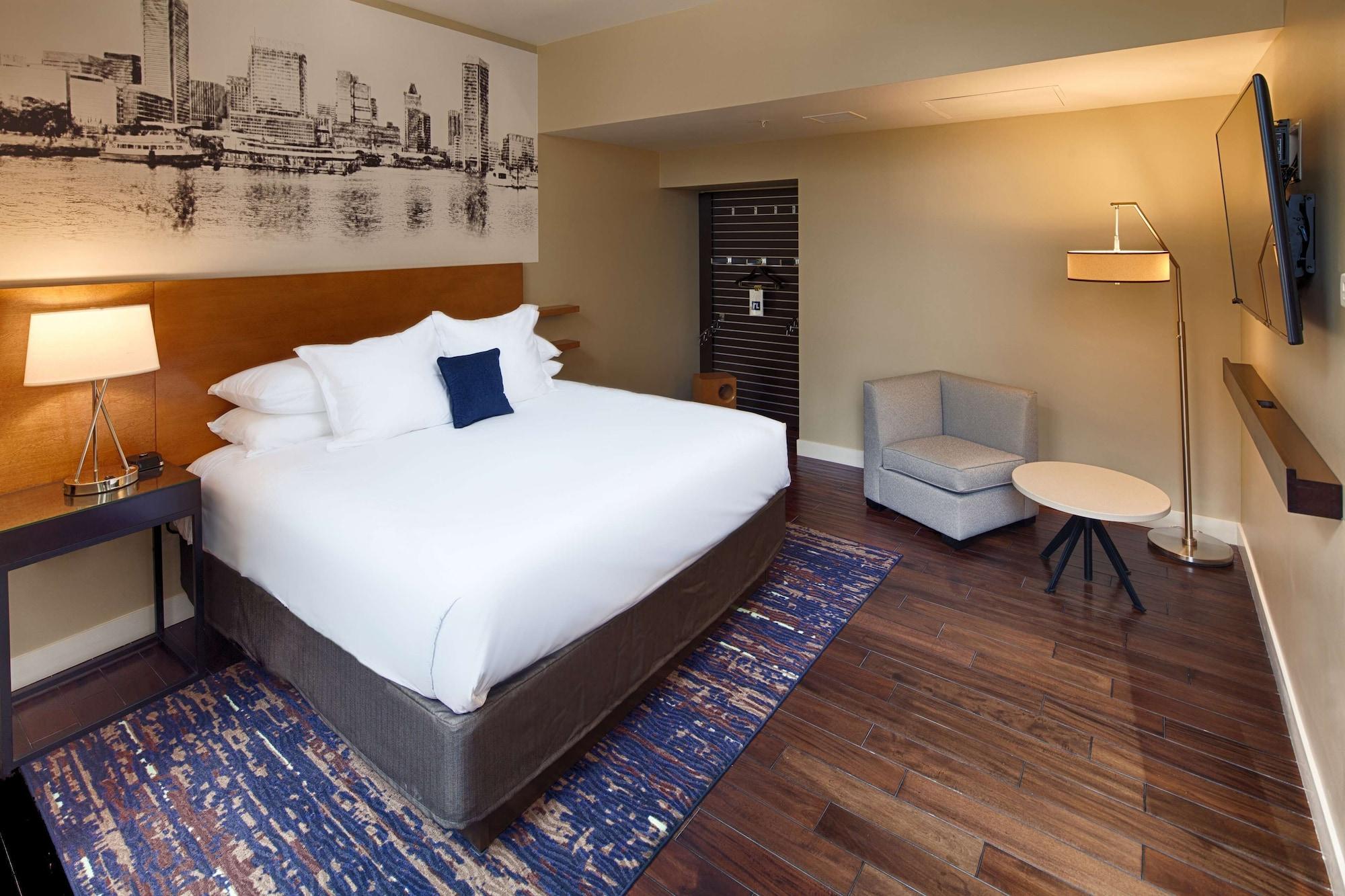 Rl Inner Harbor Hotel 3*
