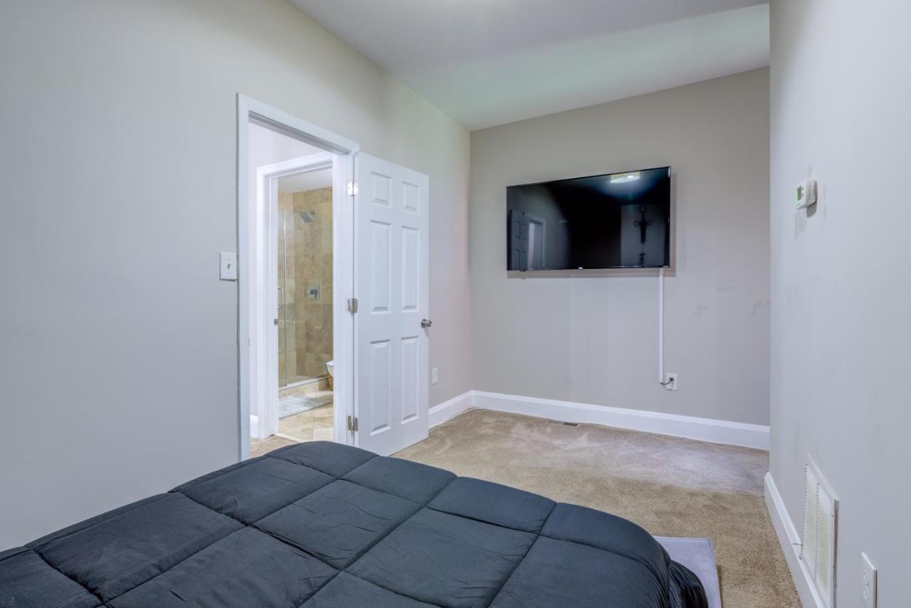 2-story Designer Theme 2br Apt Near The Inner Harbor Apartment *