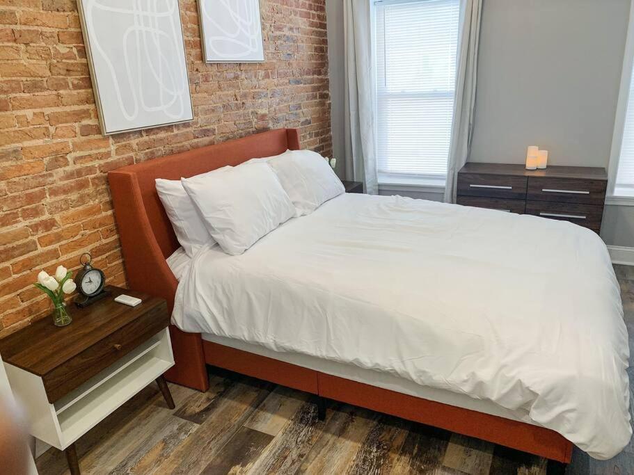 Cozy Modern In The Heart Of Fells Point! *