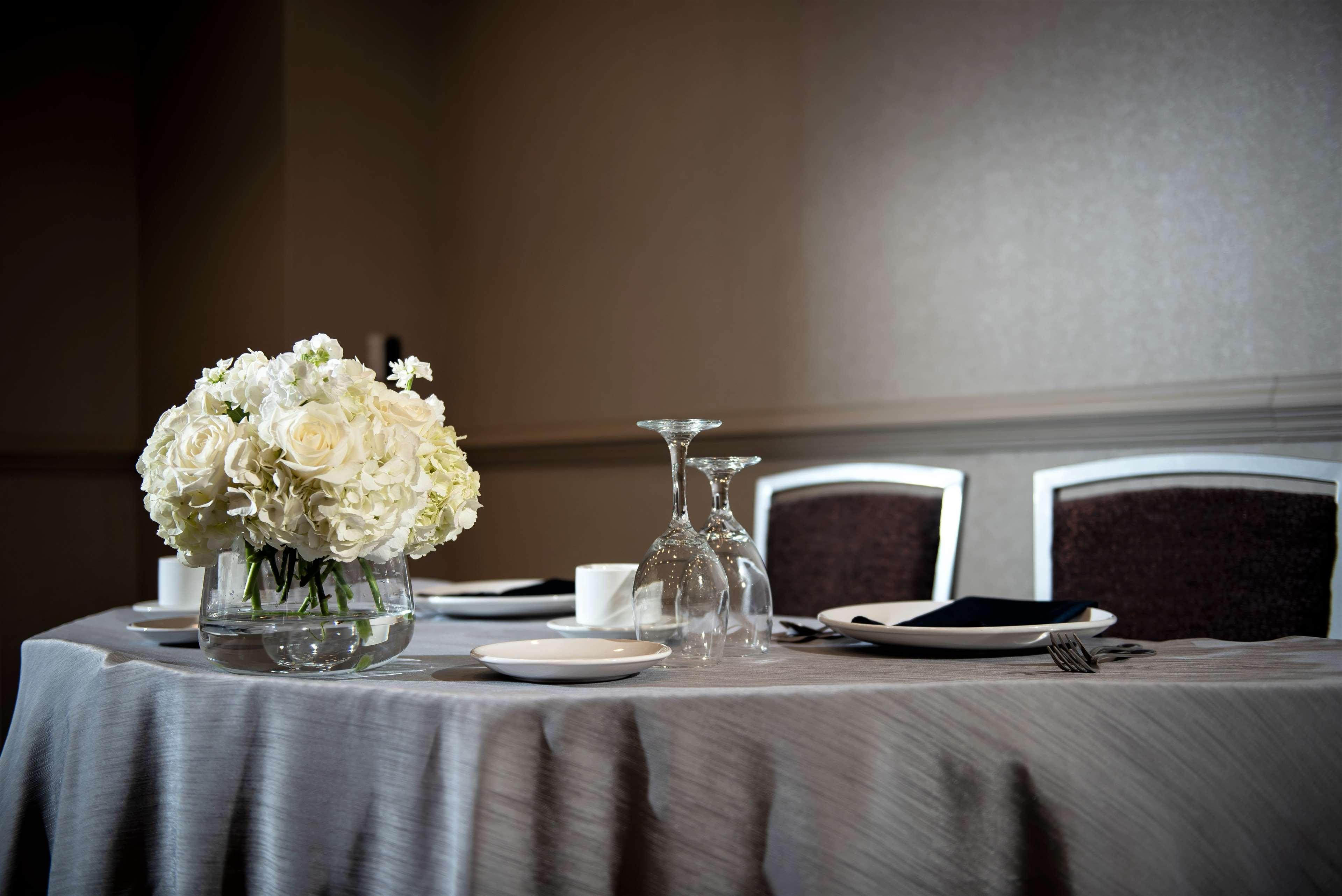 At The Colonnade - A Doubletree By Hilton Hotel 4*