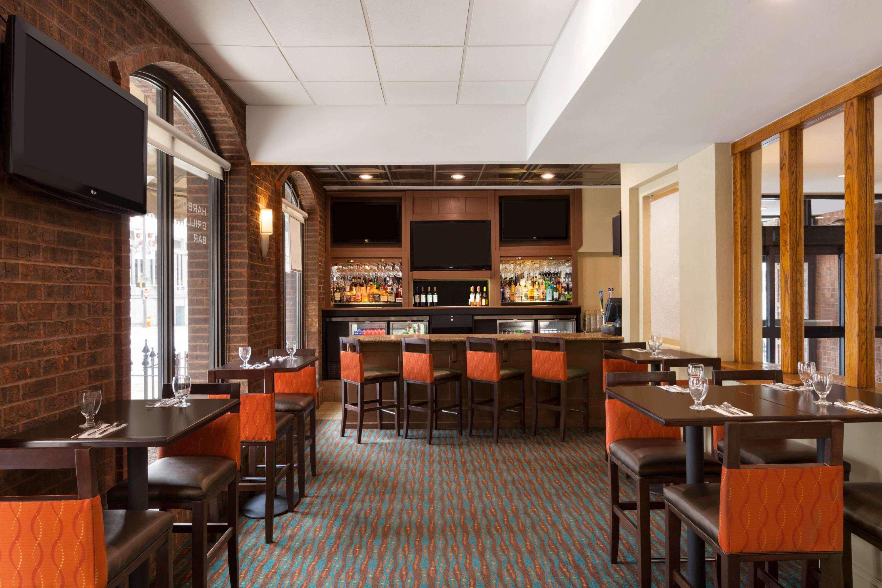 Hotel Days By Wyndham Inner Harbor 3*