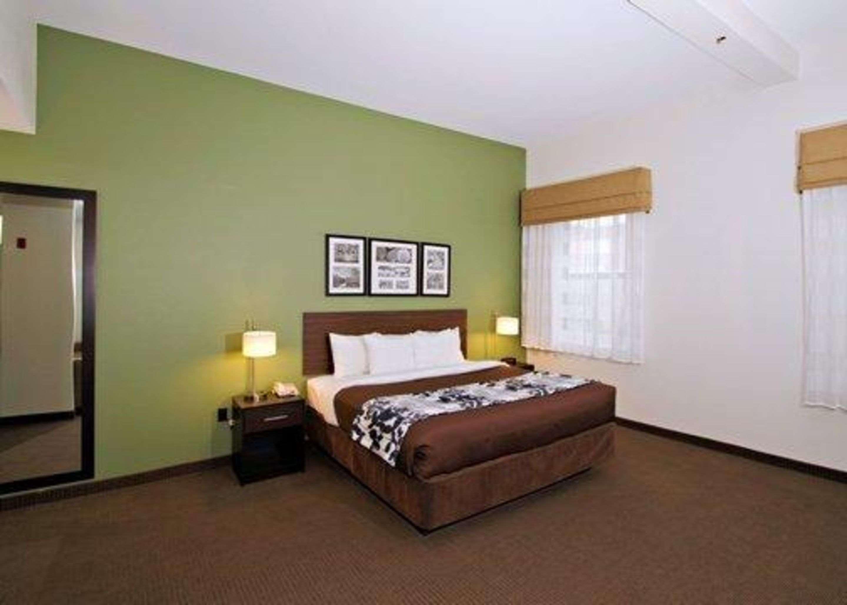 Hotel Sleep & Downtown Inner Harbor Baltimore