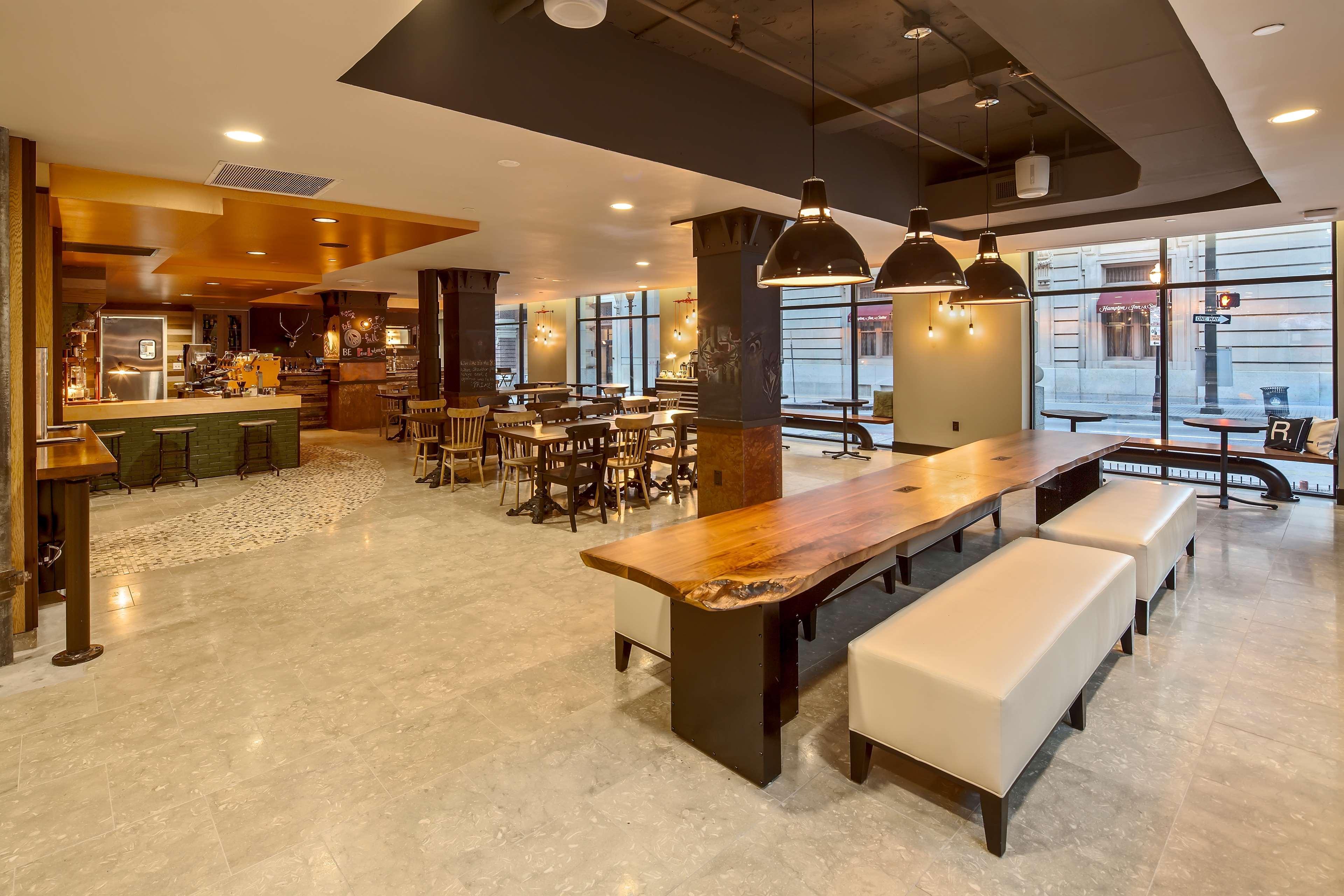 Hotel Rl Inner Harbor