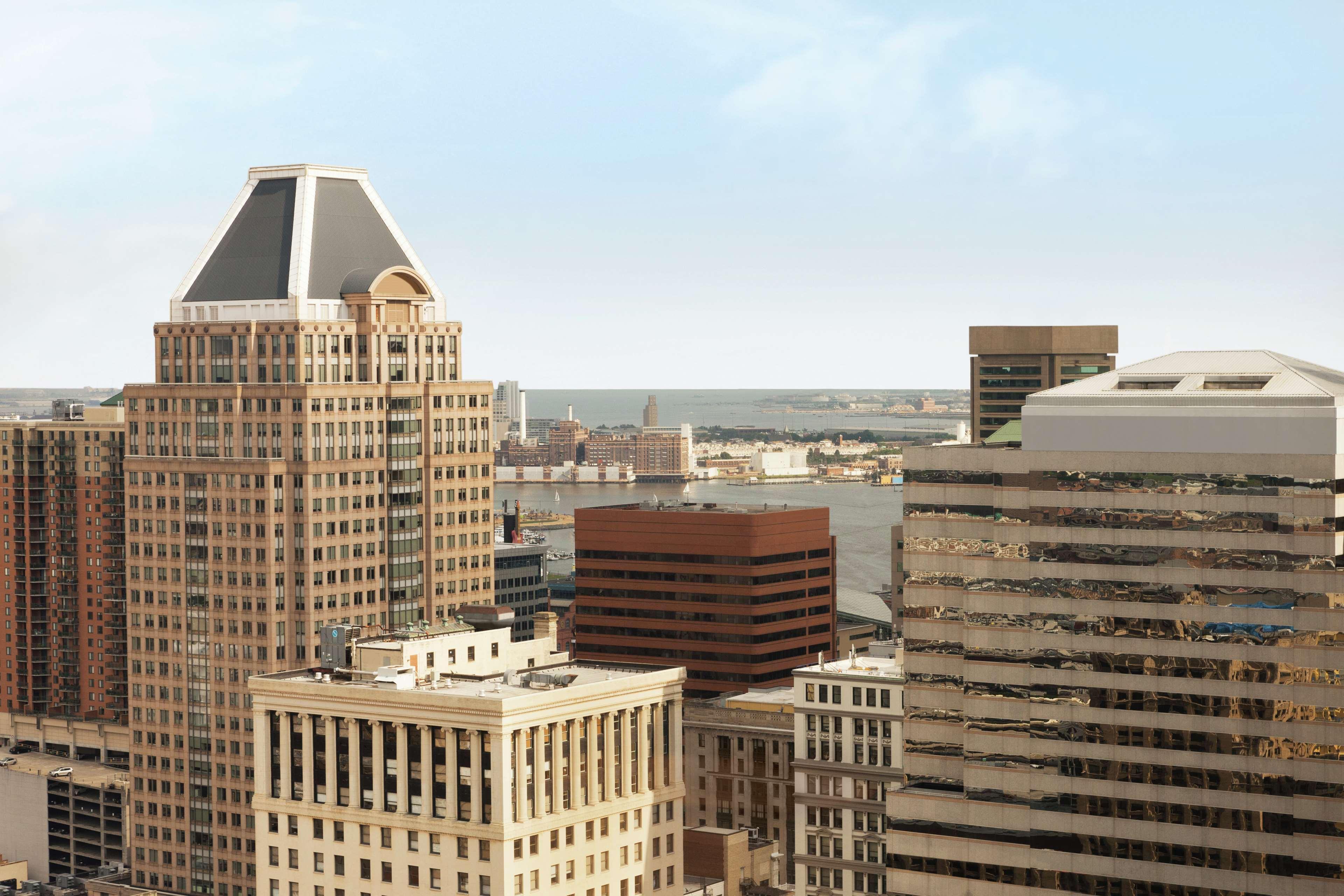 Hotel Embassy Inner Harbor 4*