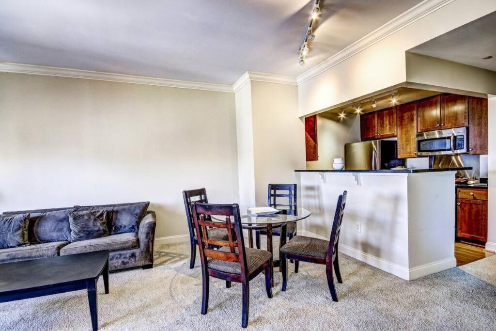 Chase Penthouse: Harbor View With Free Parking *