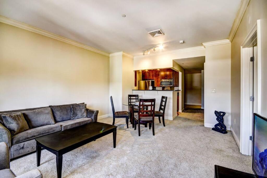 Chase Penthouse: Harbor View With Free Parking Baltimore