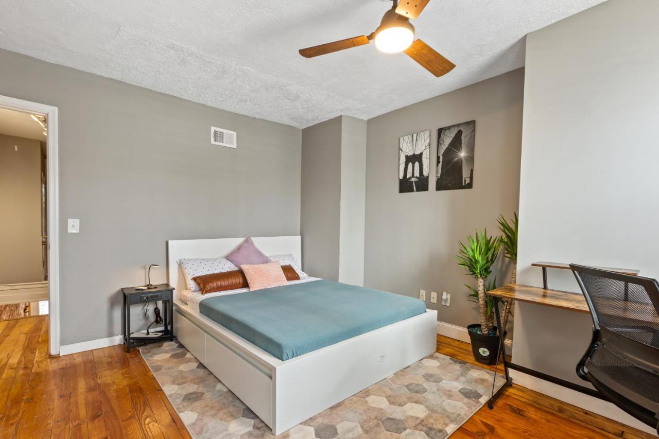 Pristine Townhouse With Rooftop Deck Near Canton! Apartment *