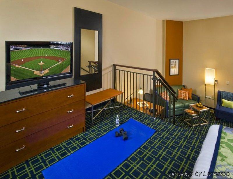 Fairfield & Downtown/inner Harbor Hotel Baltimore