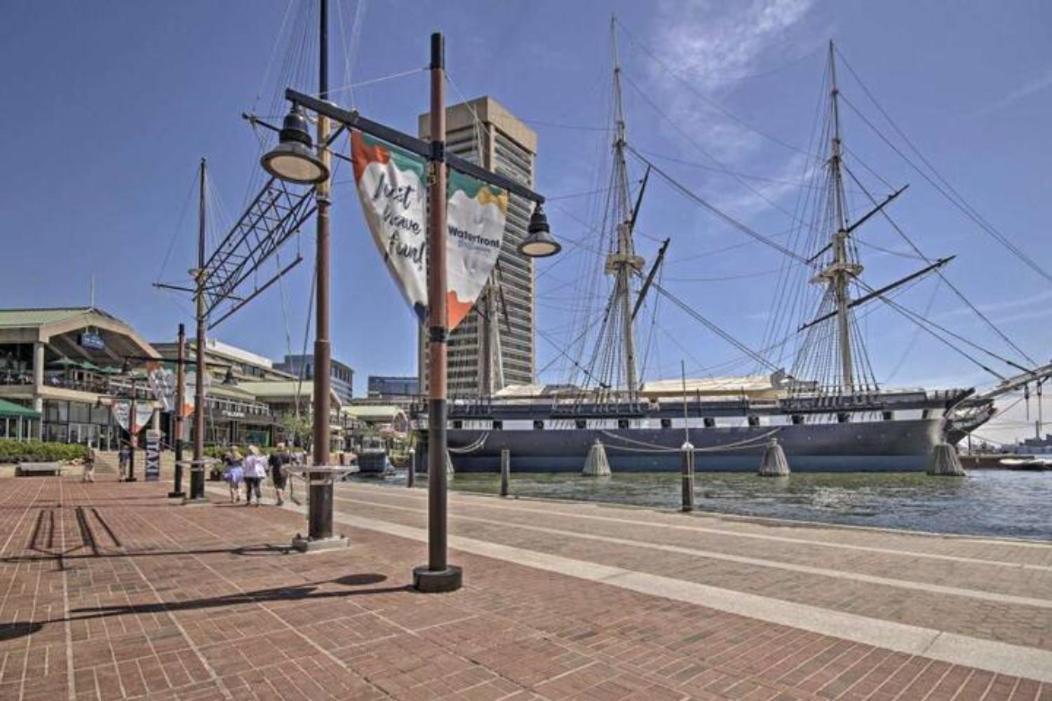 Apartment Chase Penthouse: Harbor View With Free Parking