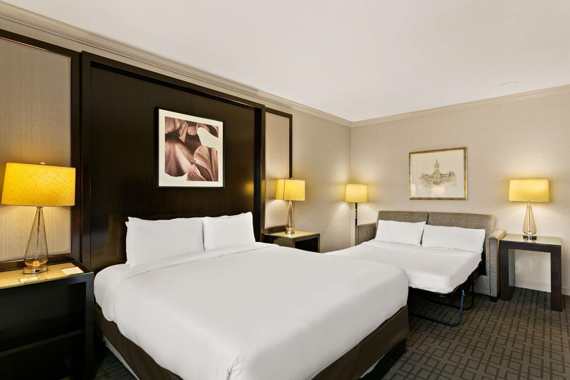 The Royal Sonesta Harbor Court 4*