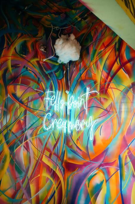 Apartment Fells Point Charm Doubled!