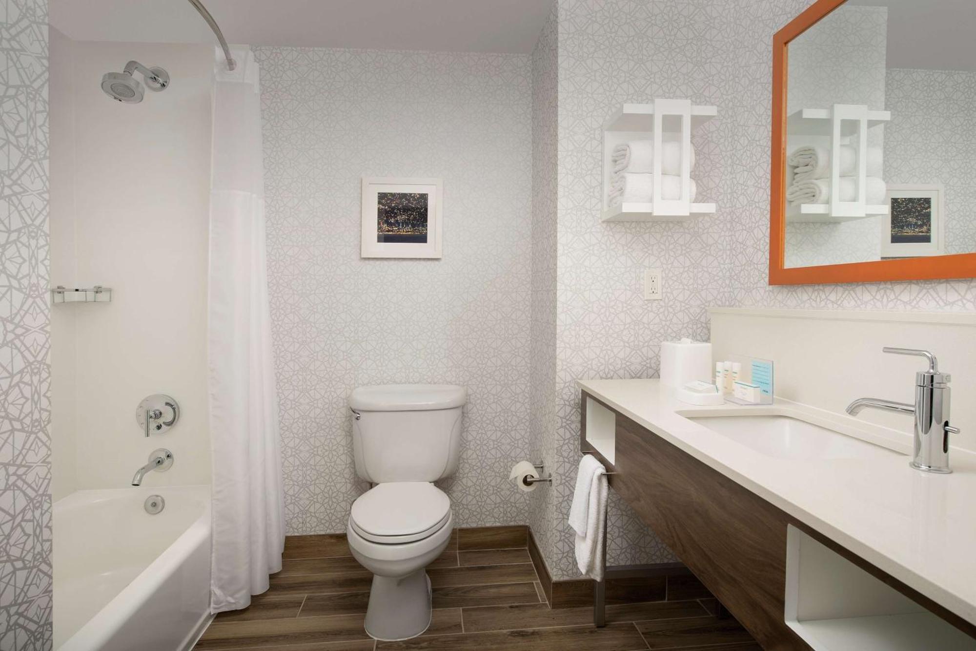 Hampton Baltimore-downtown-convention Center Hotel 3*