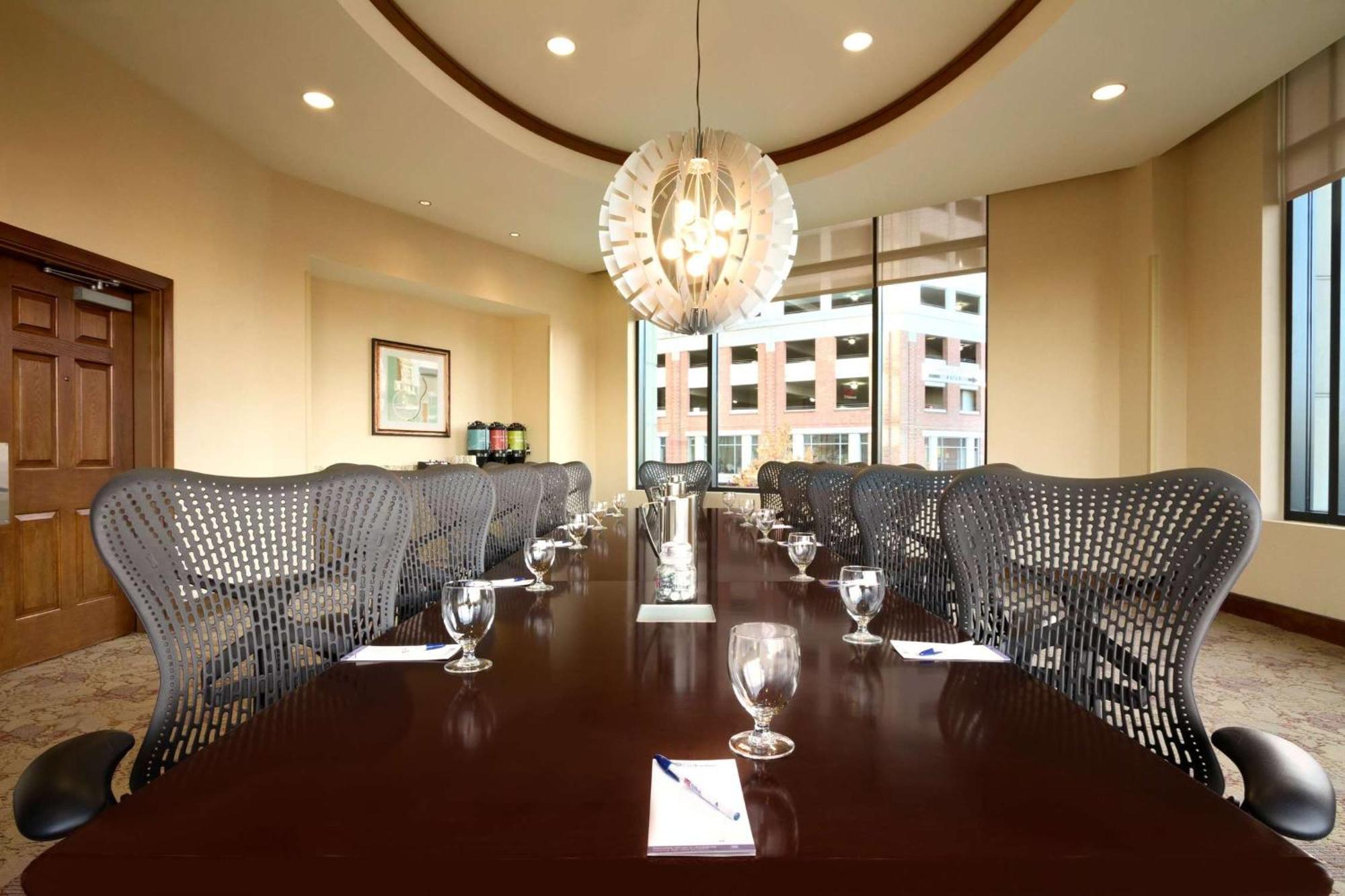 Hotel Homewood By Hilton Baltimore