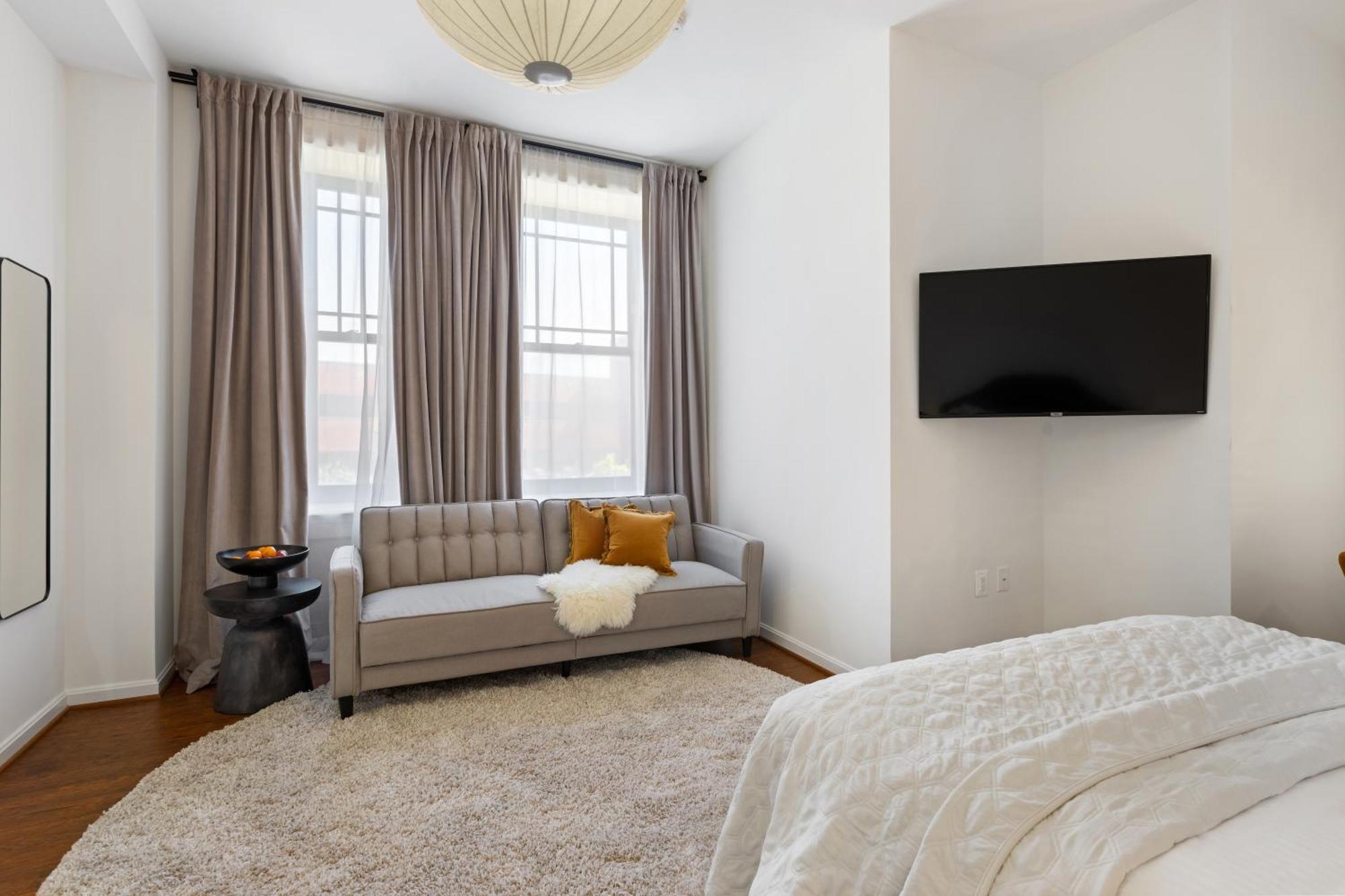 Brexton Hotel