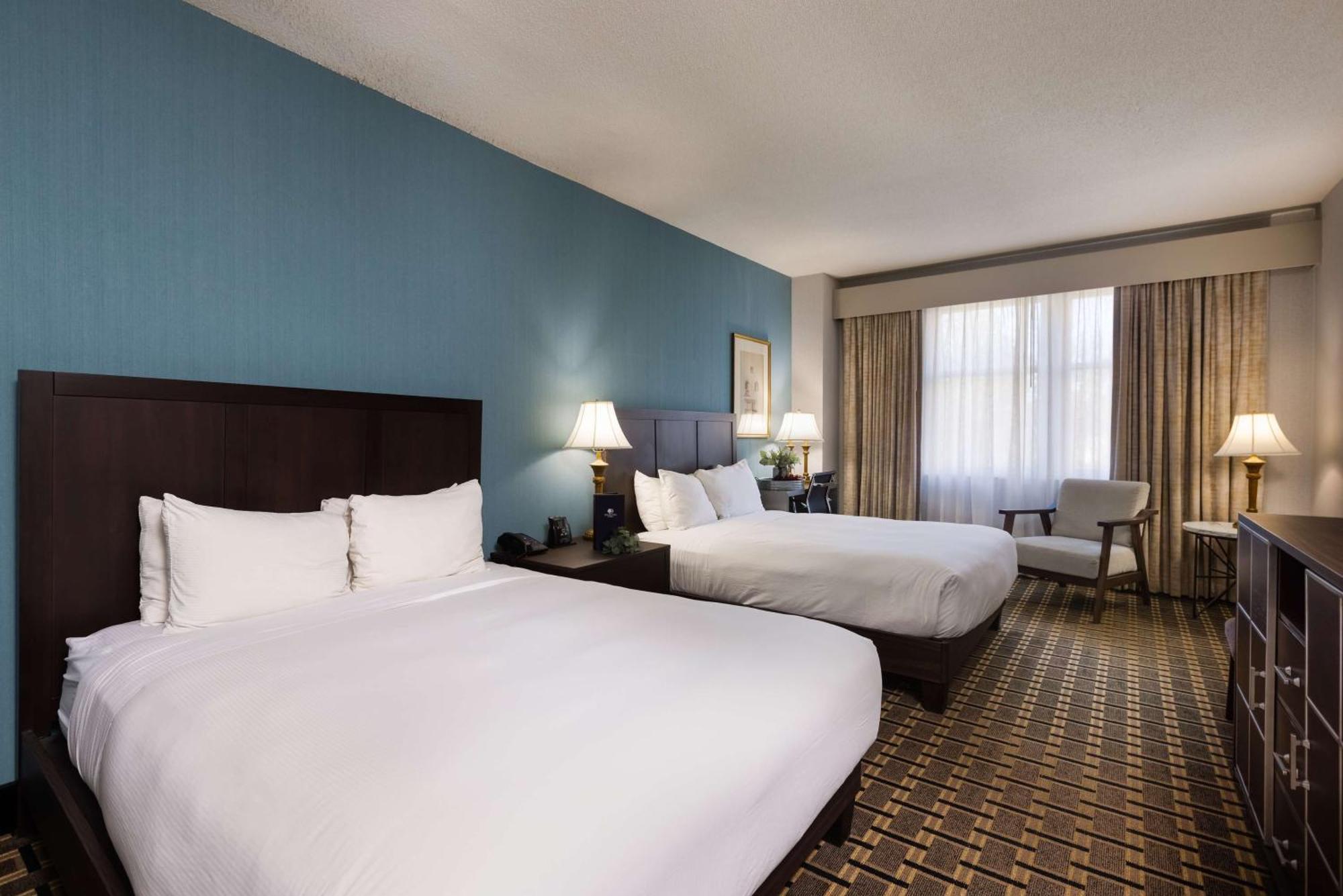 At The Colonnade - A Doubletree By Hilton