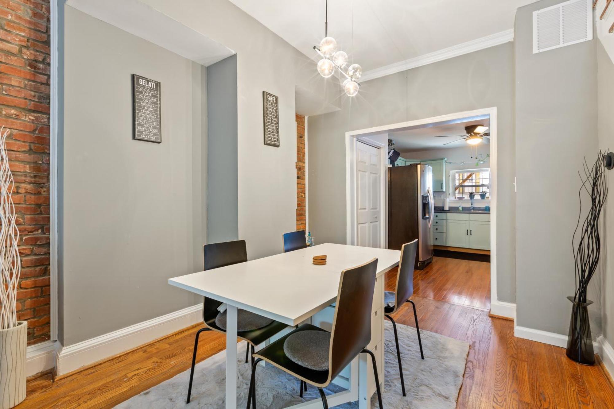 Apartment Pristine Townhouse With Rooftop Deck Near Canton! Baltimore