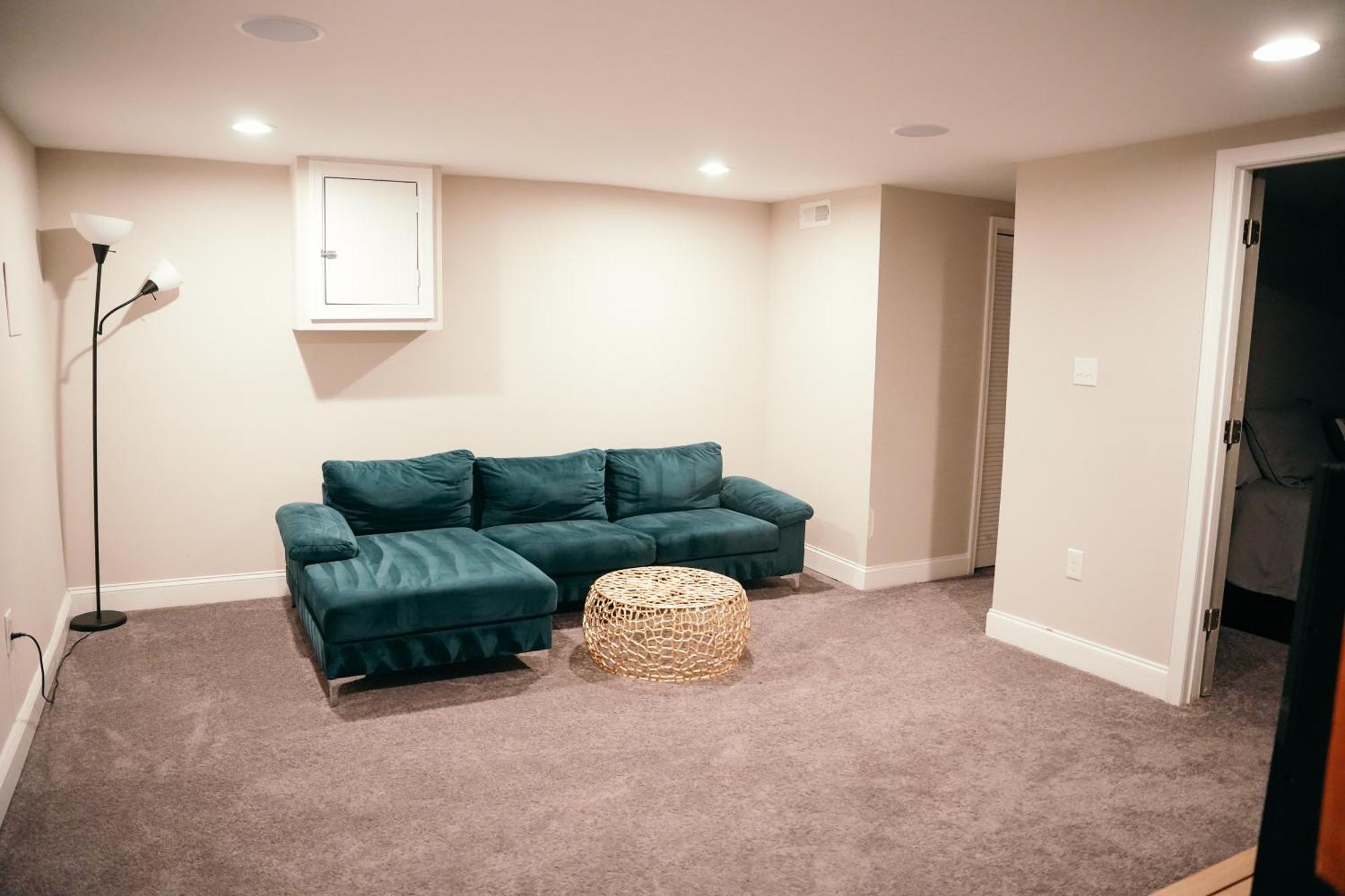 Charm Luxury 4 Bedroom Brick Baltimore