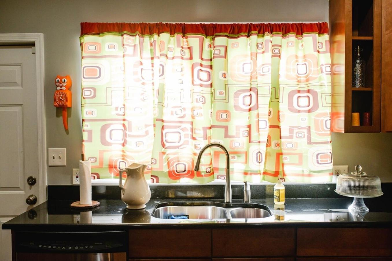 Retro-inspired Content House In Patterson Park Casa de férias