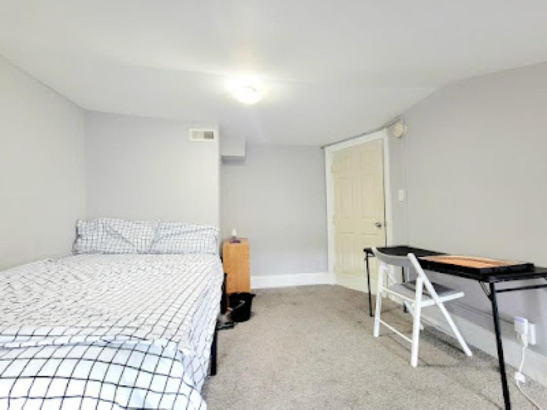 Budget Bed Near Downtown Inner Harbor W Free Parking Baltimore
