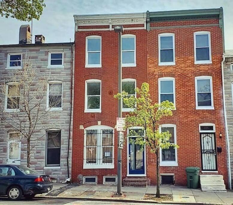 Entire House King Bed Near Downtown Free Parking Apartment *