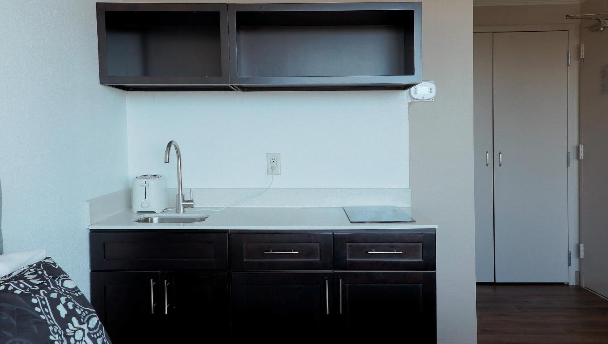 Apartment Convention Center Executive Free Indoor Parking Baltimore