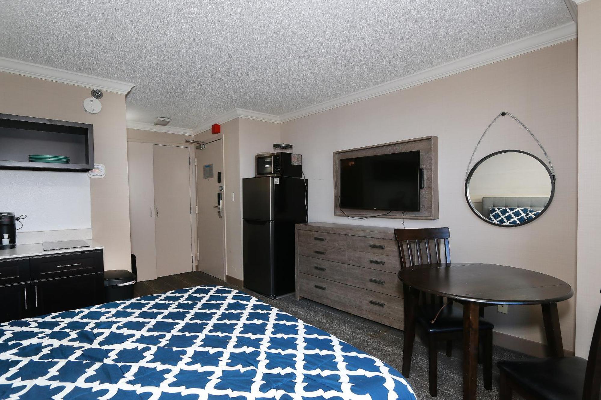 Convention Center Executive Free Indoor Parking * Baltimore