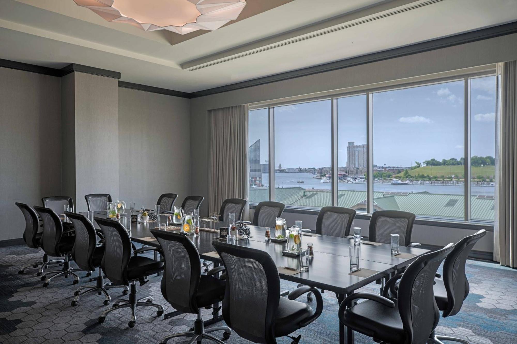Renaissance Harborplace 4*