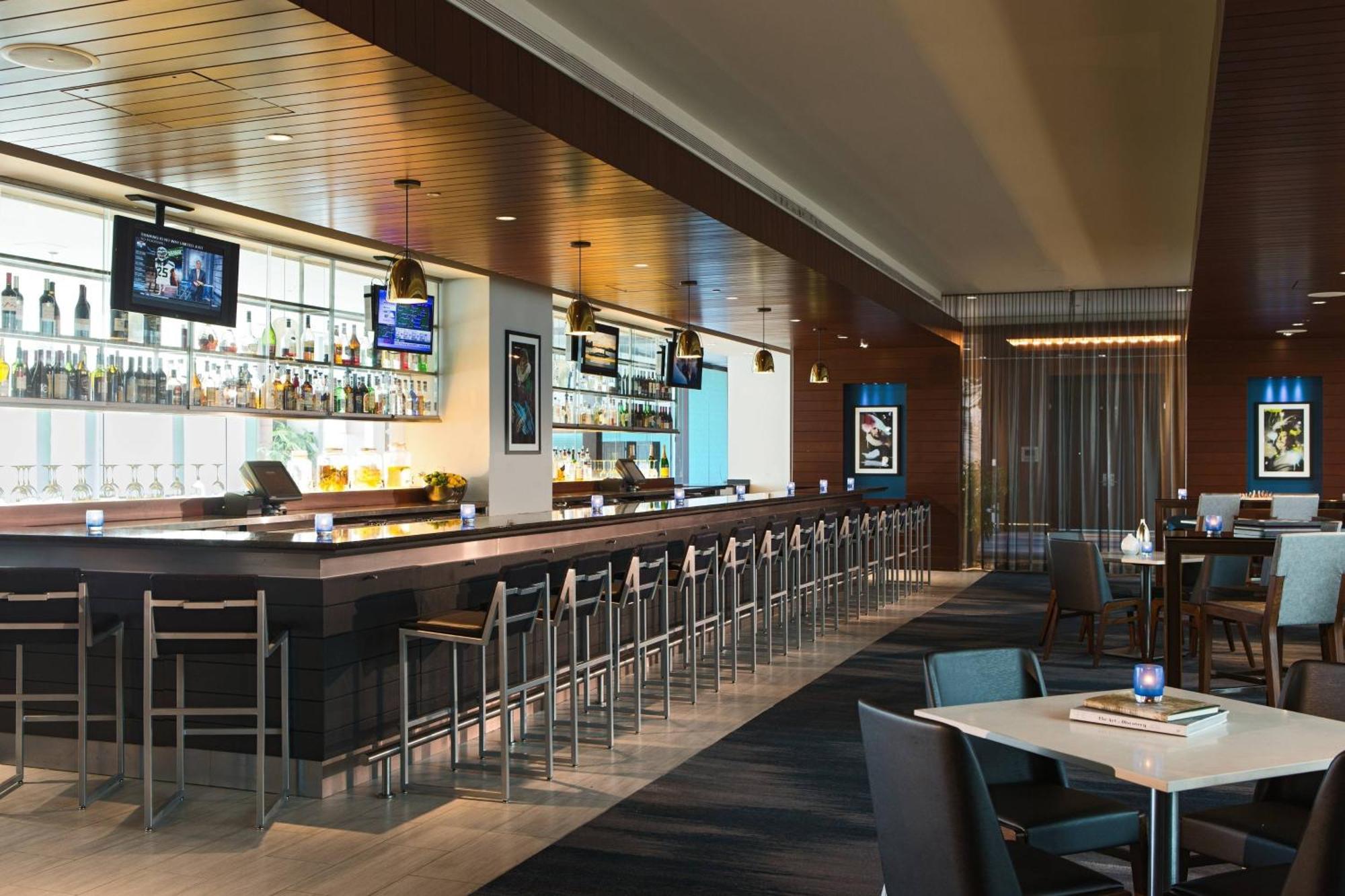 Hotel Renaissance Harborplace