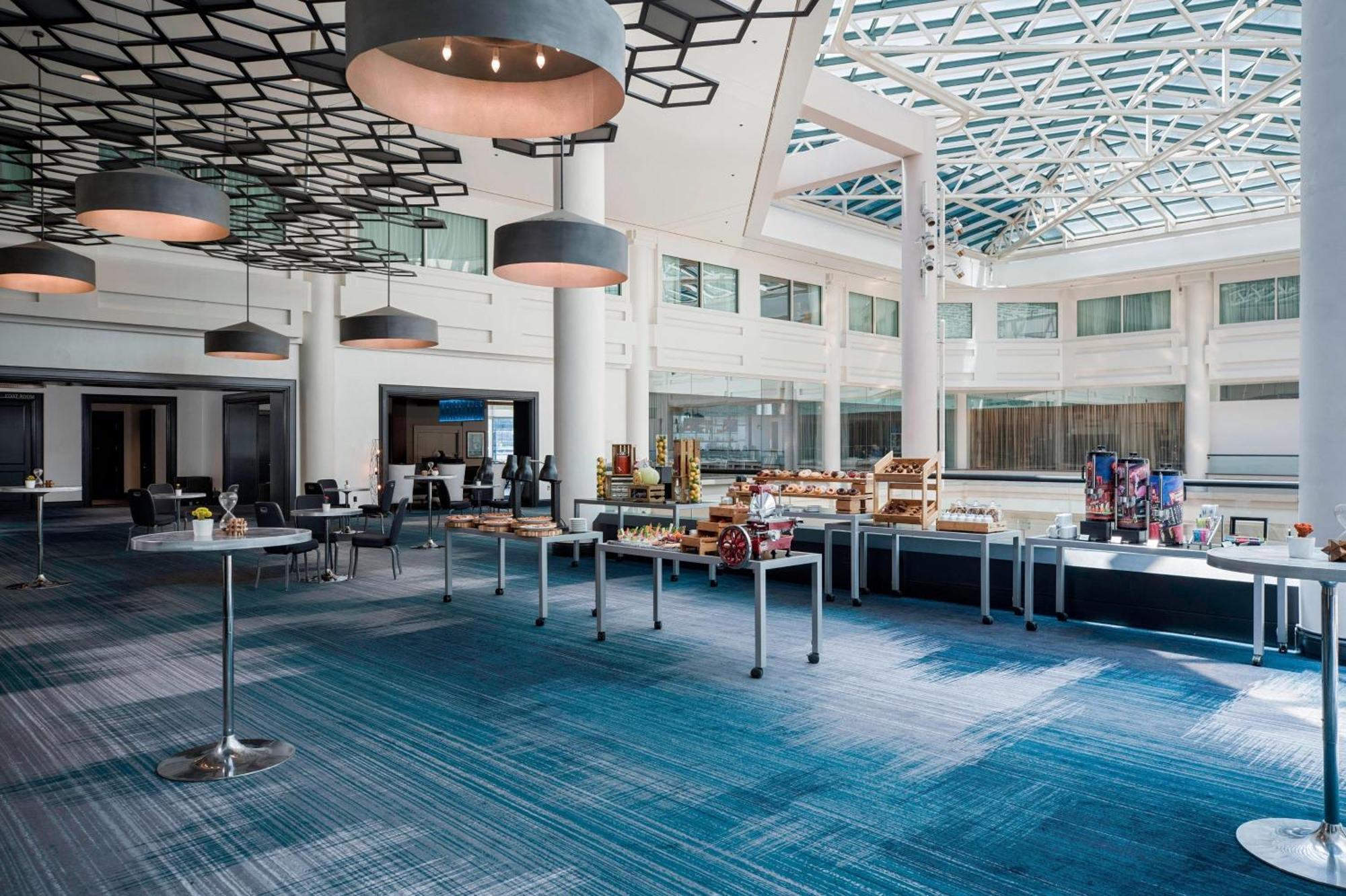 Hotel Renaissance Harborplace