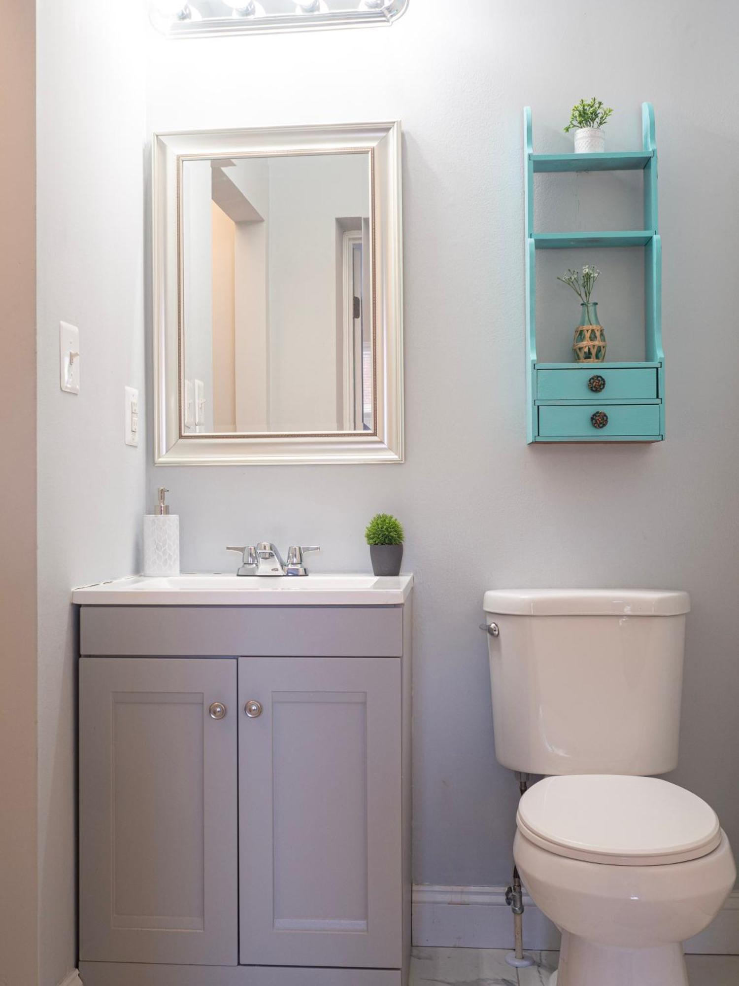 Historic Townhouse - Heart Of Little Italy Guest house