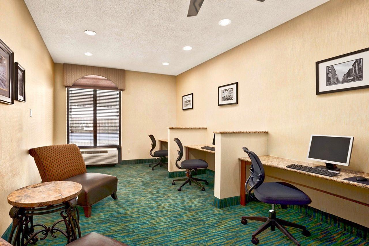 Hotel Days By Wyndham Inner Harbor