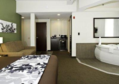 Sleep & Downtown Inner Harbor 3*