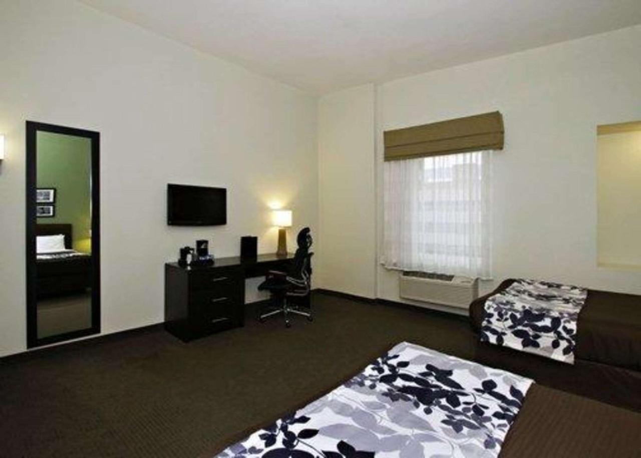 Hotel Sleep & Downtown Inner Harbor Baltimore