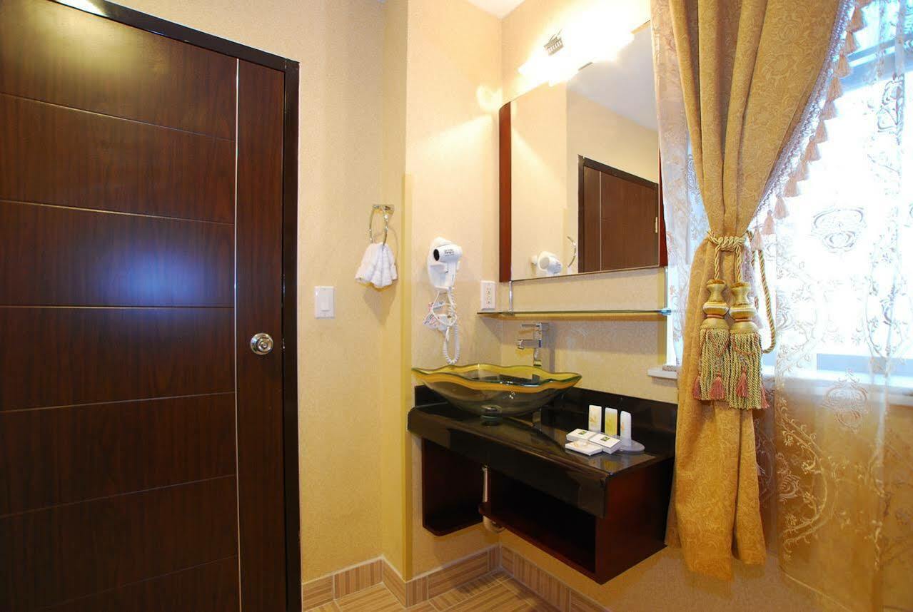 Hotel Plaza 3*