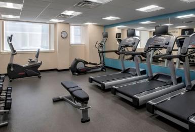 Fairfield & Downtown/inner Harbor Hotel 2*