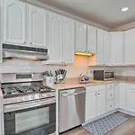 Baltimore Abode, Walk To Cross Street Market!