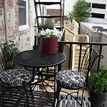 Blancnoir Bed & Breakfast