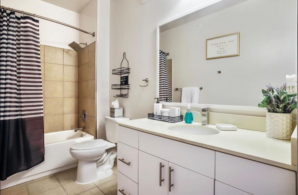 Lux Penthouse Skyline, Views Gym , Free Parking & Wifi