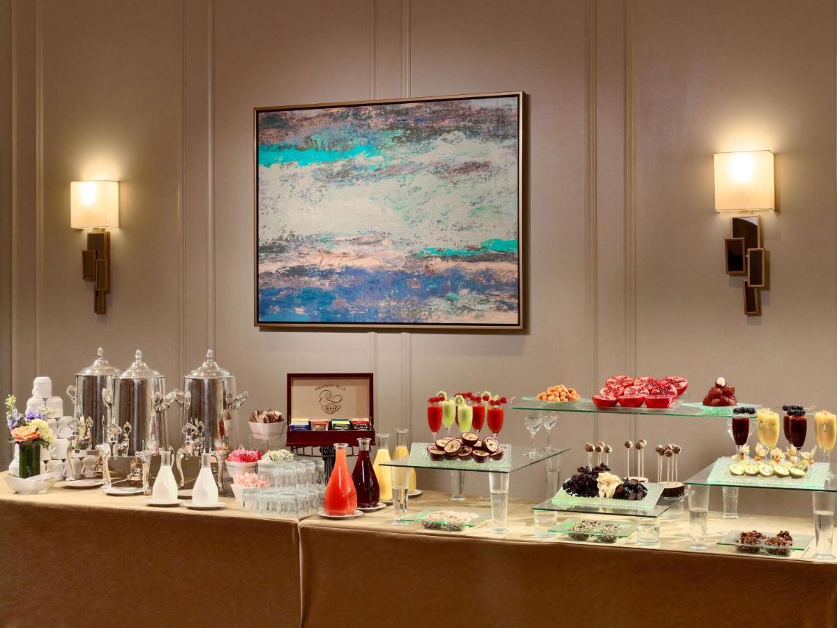 Hotel The Royal Sonesta Harbor Court 4*