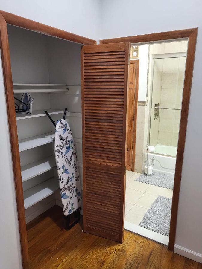 Reservoir Hill Mansion - 4 Bedrooms Holiday home Baltimore