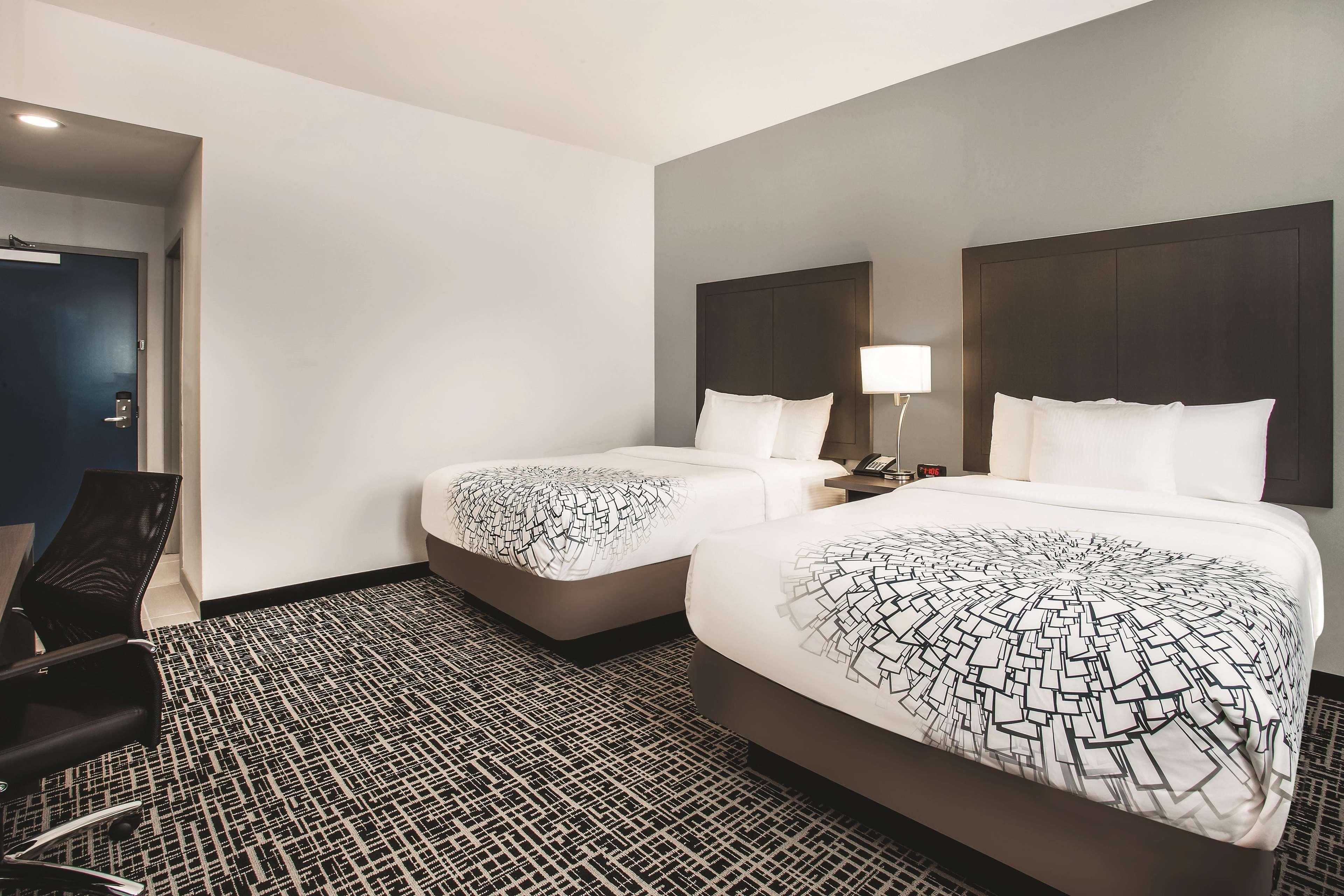 Hotel La Quinta By Wyndham Inner Harbor Downtown
